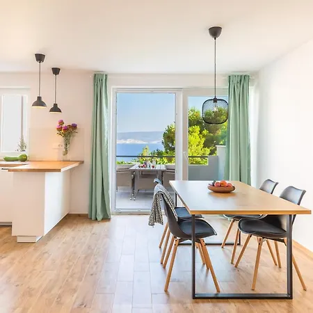 Adris Apartments Omis Exterior photo