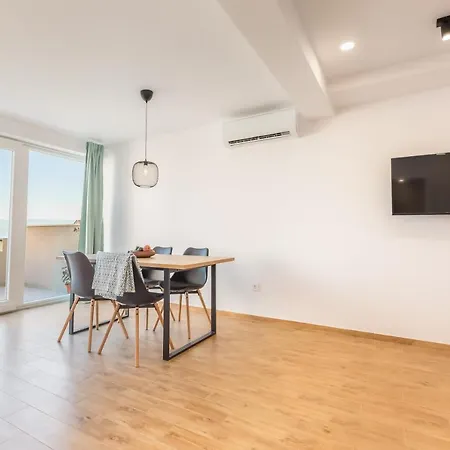 Adris Apartments Omis Exterior photo