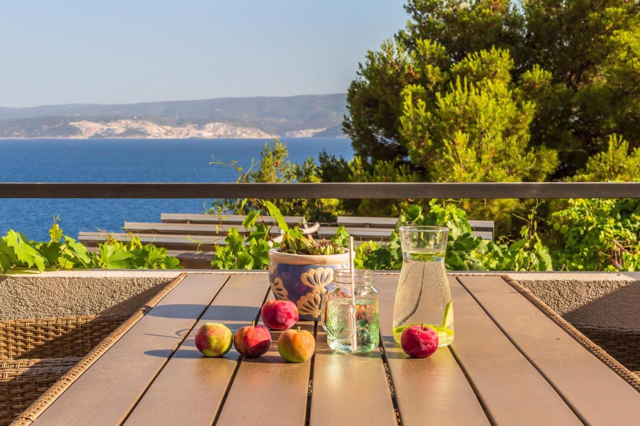 Adris * Omis