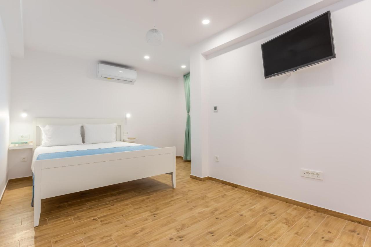 Apartment Adris *